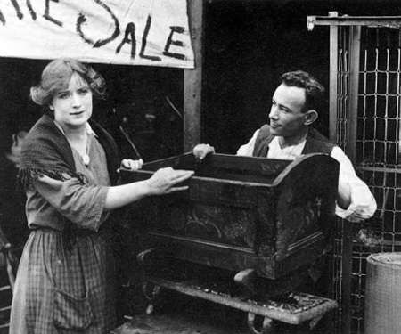 Life isn't easy in the slums (via classicmoviefavorites.com)