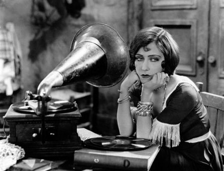Gloria Swanson in "Sadie Thompson"