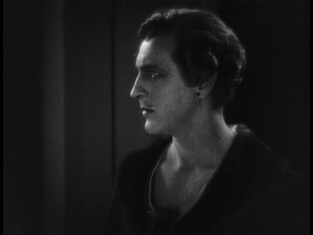 If I had a nickel for every time he turned sideways…