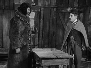 The Tramp decides to move in with Larsen.