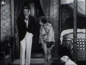 Anthony doesn't want to see Hula's boo-boo. Spoilsport.