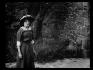 Mary sure can pick 'em.