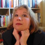 AuthorPic-LainiGiles