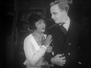 Wetona like nice, yellow-hair man. Wear pretty suit. Give Wetona Mentos. Wetona love Mentos. Eat Mentos and turn on mind’s idea lightbulb.