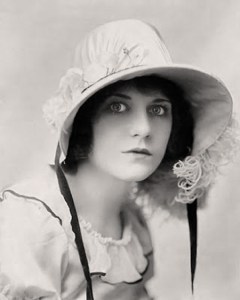 A non-murderous Viola Dana.