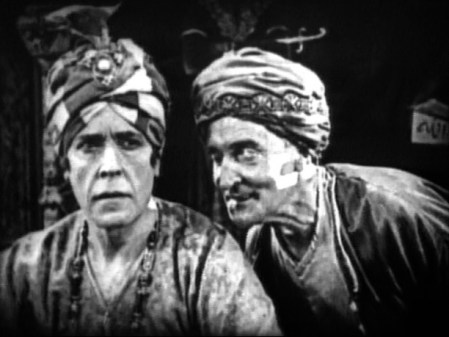 Mansur is on the left. Who wouldn’t trust him?