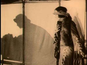 Lydia watches Drummond die.