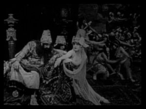 You no love fishy dancer any more? Glub, blub.