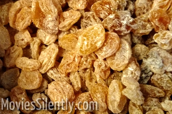 May I flour your fruit? Hey, why are you running away?